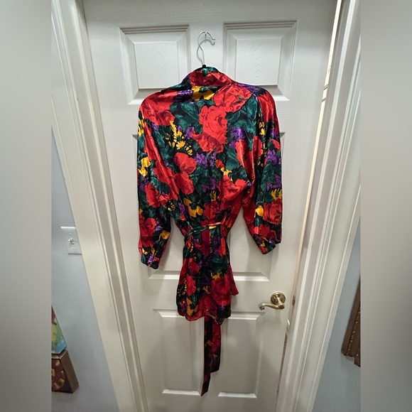 Victoria’s Secret- Floral Gown and Matching Robe- Size Medium - Picture 10 of 11